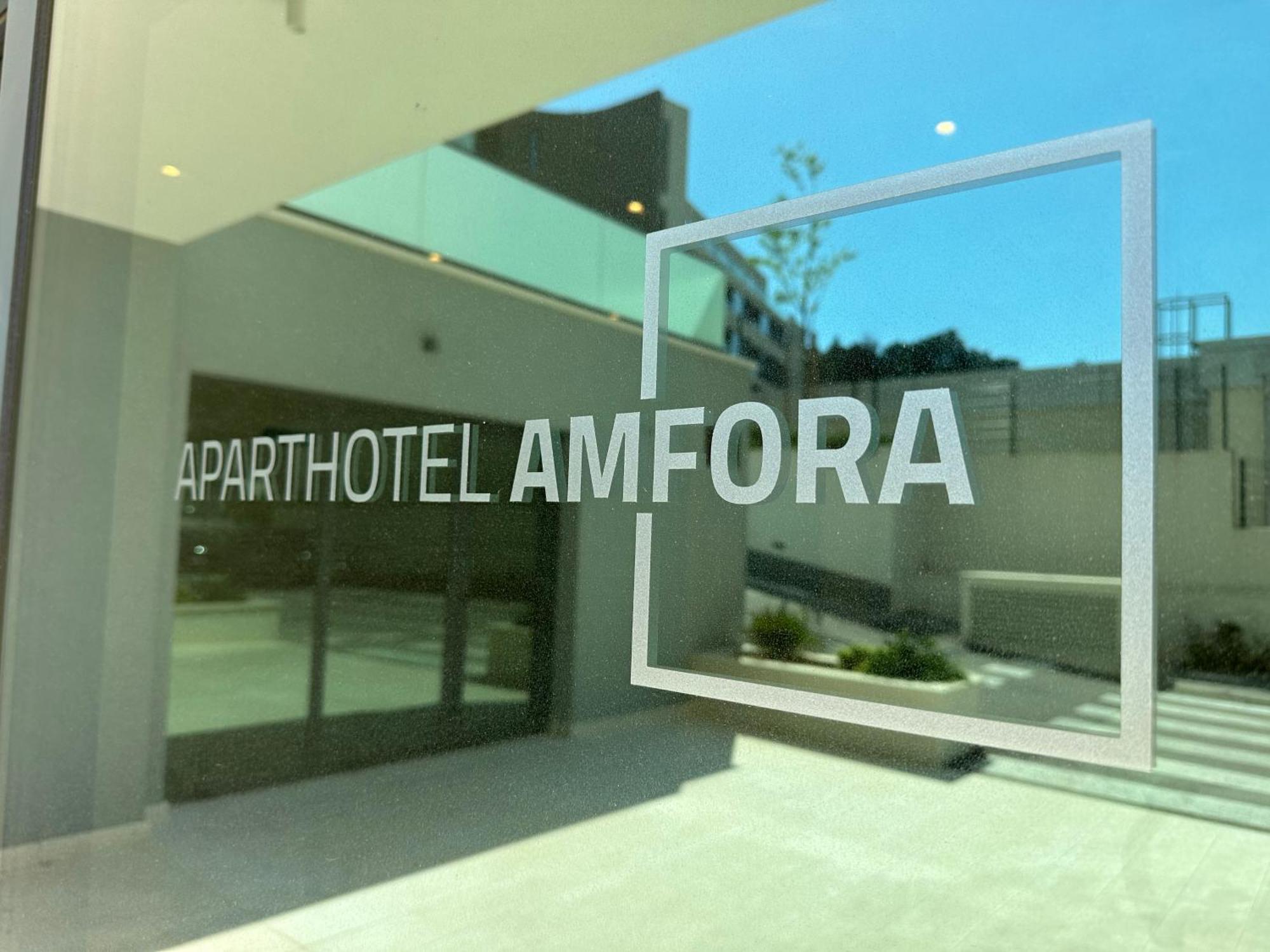 Our Lady Amfora Apartman *